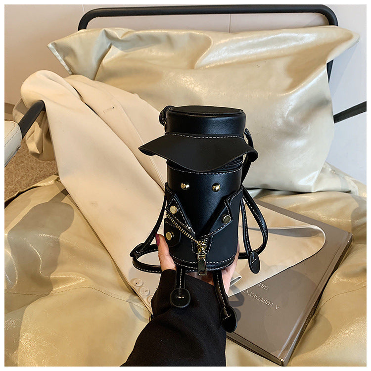 A Niche Crossbody Phone Bag Designed Specifically For Girls