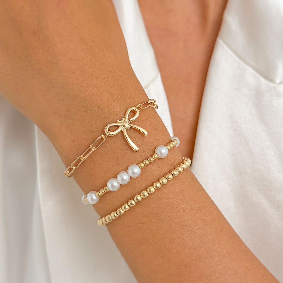New European And American-style Trendy Vintage Instagram-inspired Faux Pearl Chain Bow Hand Accessory