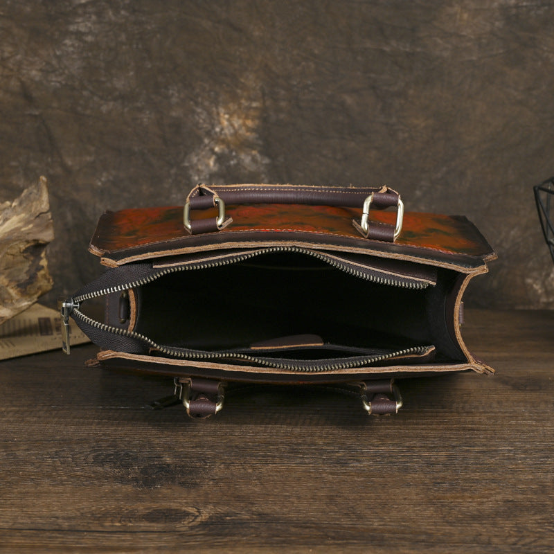 New Womens Shoulder Bag In Top-Grain Cowhide With A Versatile Embossed Pattern