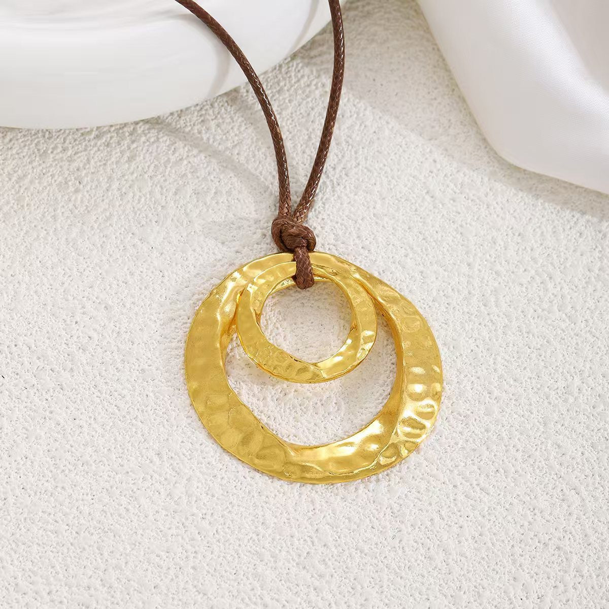 Womens Oval Jewelry Light-luxury Niche Accessories With Electroplating